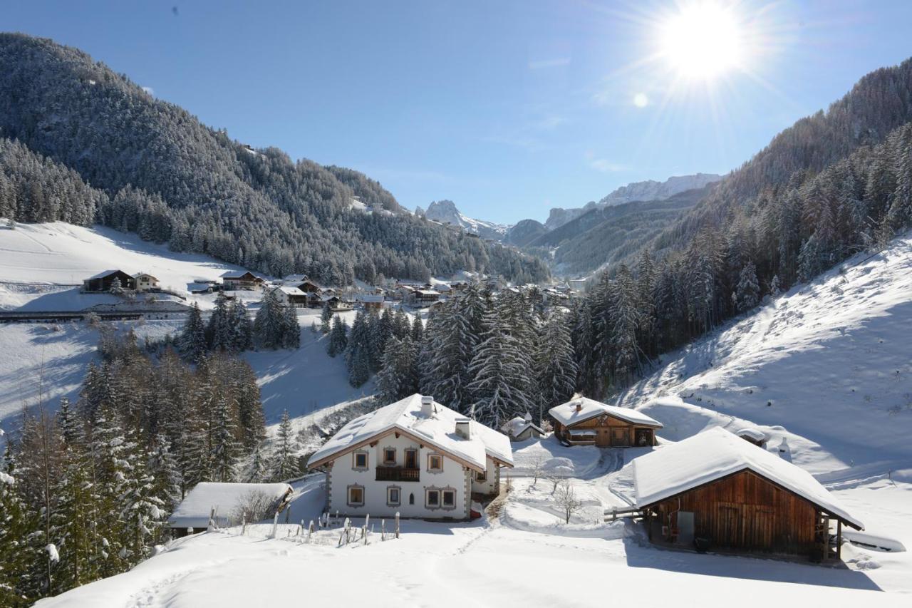 Apartment Puciacia - Bauernhof Santa Cristina Val Gardena Bagian luar foto