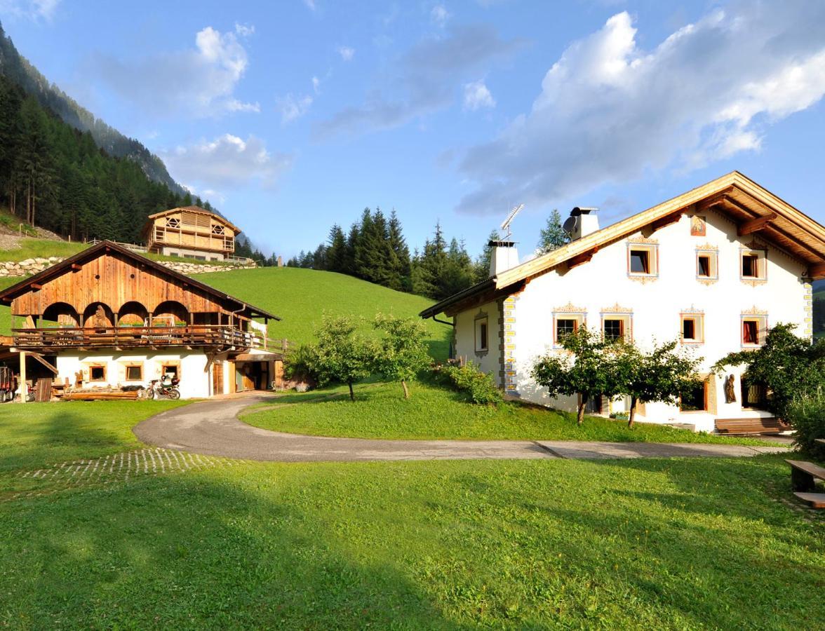 Apartment Puciacia - Bauernhof Santa Cristina Val Gardena Bagian luar foto