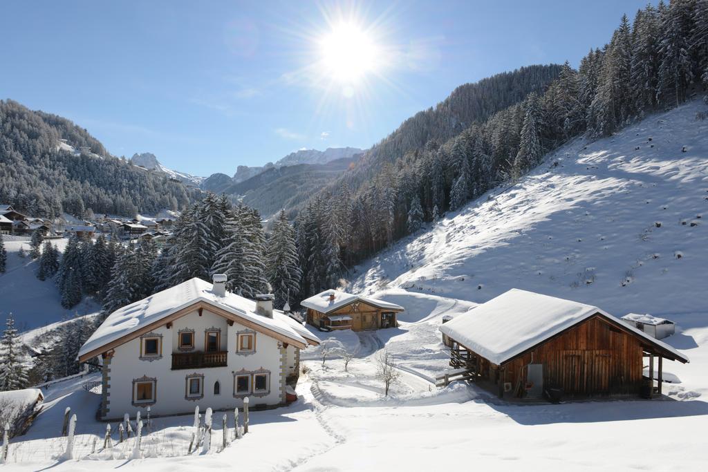 Apartment Puciacia - Bauernhof Santa Cristina Val Gardena Ruang foto